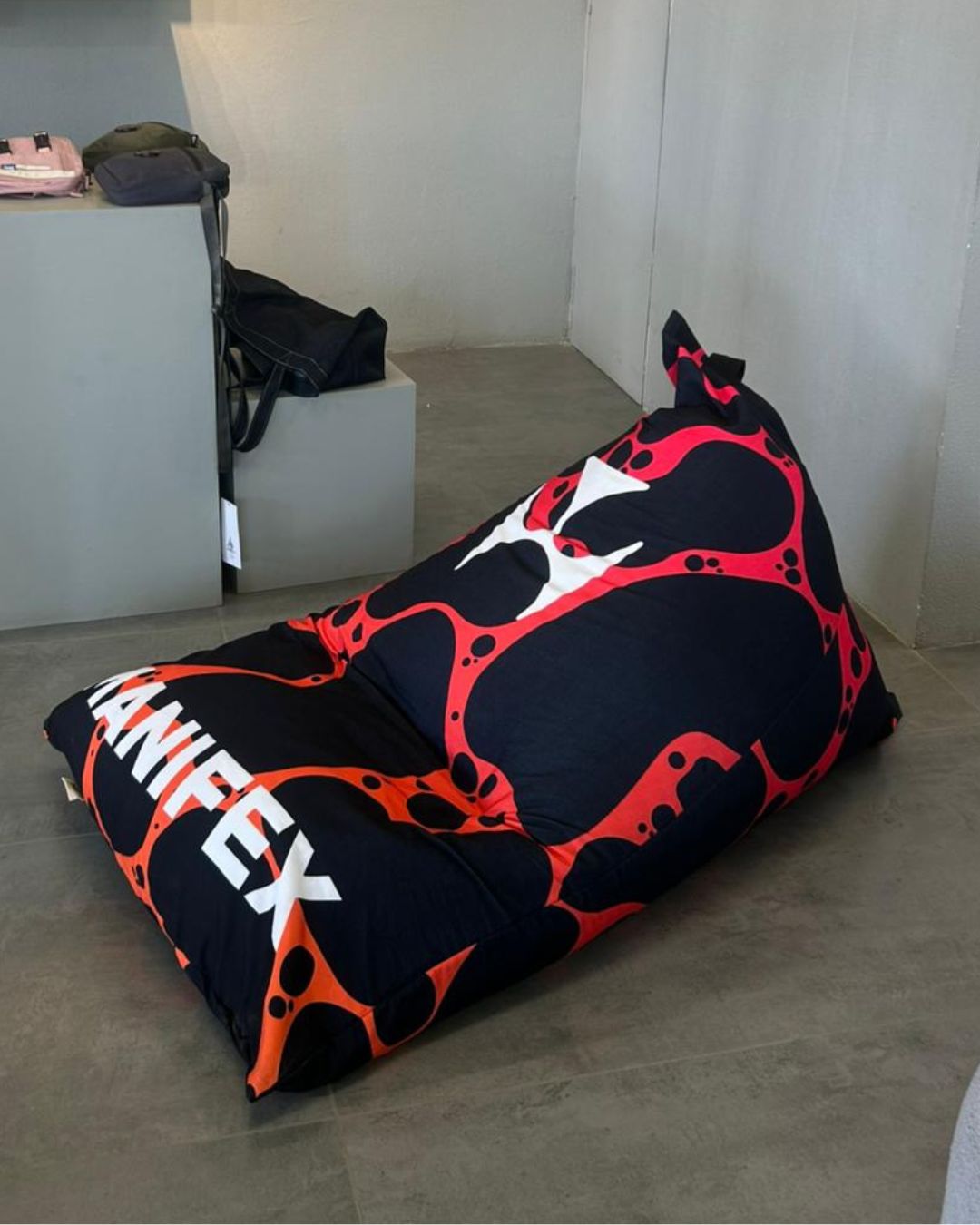 Your custom gallery image 6